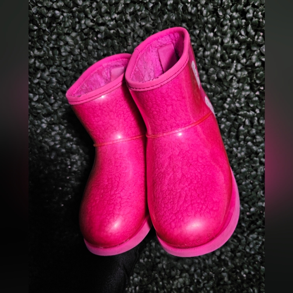 UGG Vibrant Waterproof Pink Boots - Picture 6 of 7